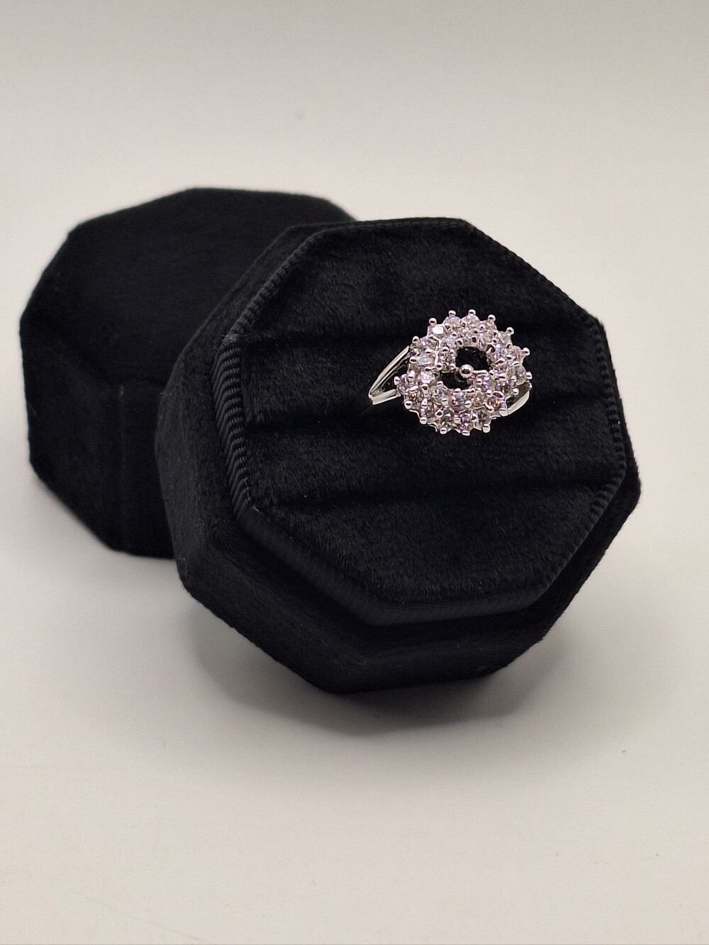 NWT Swarovski Crystal Swirl Wreath Statement Ring Size 7 Silver